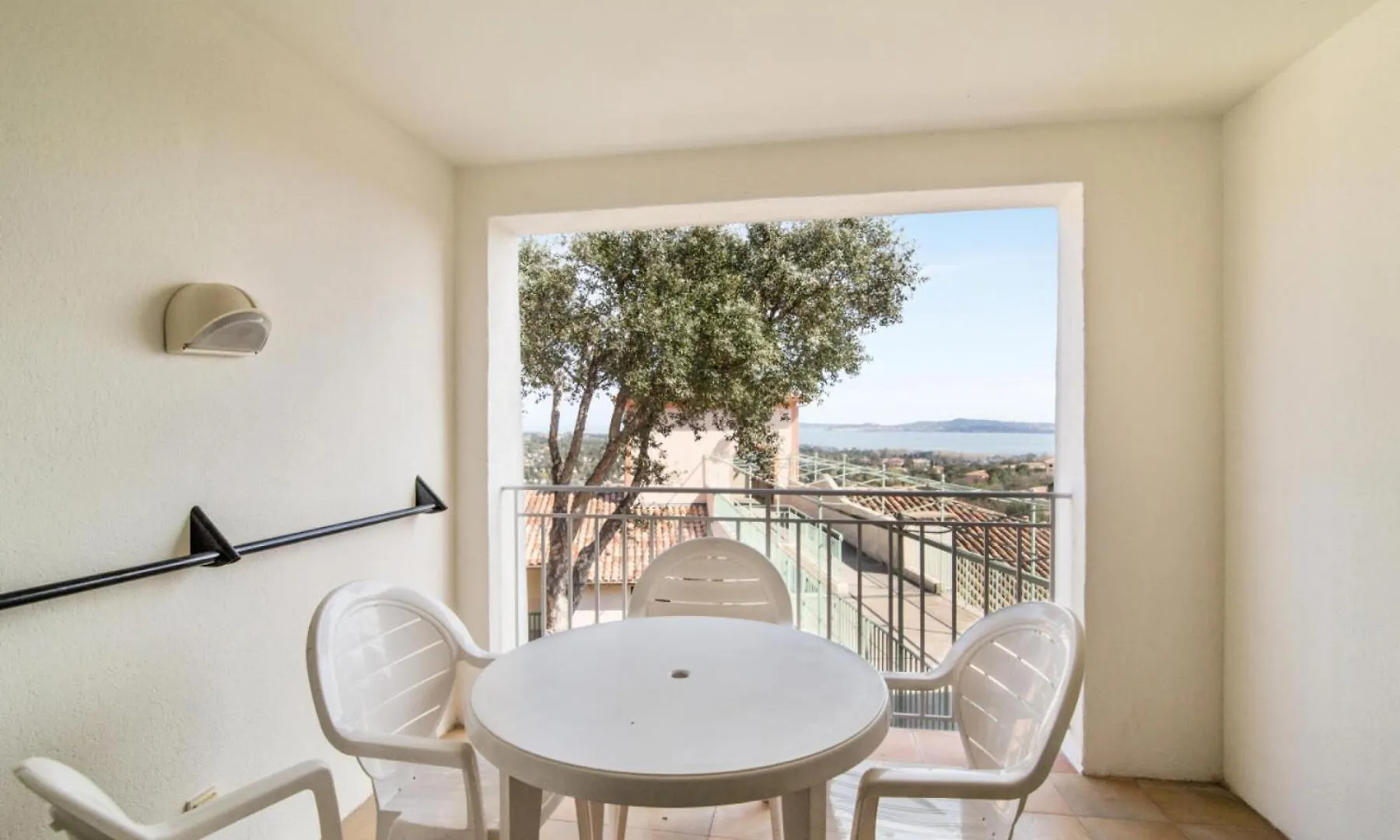 Les Appartements Aux Restanques Du Golfe De St Tropez - Maeva Home - Appartement Avec Une Belle Vue Mer 5 Personnes Mae-8388 Grimaud 0*,  France